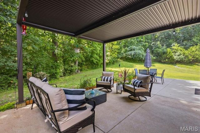 6404 Mill View Drive, Byrnes Mill, MO 63051