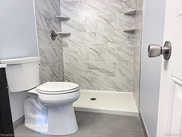 31905 Saginaw Court, Westland, MI 48186