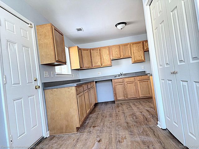 31905 Saginaw Court, Westland, MI 48186