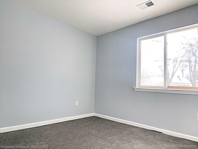 31905 Saginaw Court, Westland, MI 48186