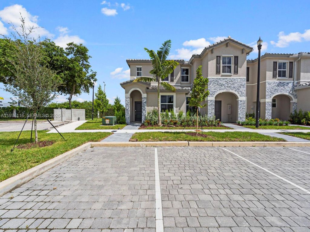 1505 SE 27th Rd, Homestead, FL 33035