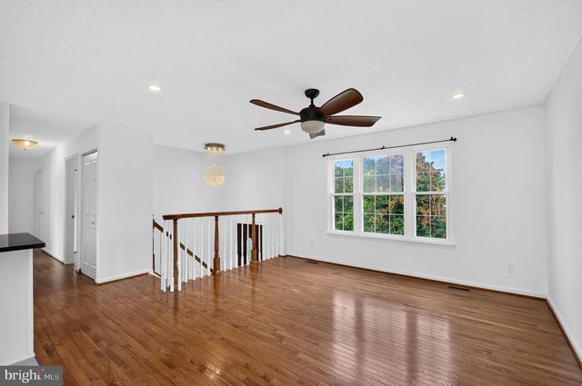 13296 HOLLINGER AVE, Fairfax, VA 22033