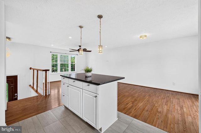 13296 HOLLINGER AVE, Fairfax, VA 22033