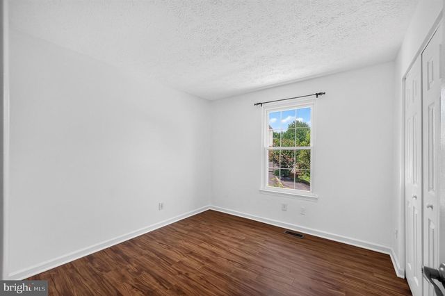 13296 HOLLINGER AVE, Fairfax, VA 22033