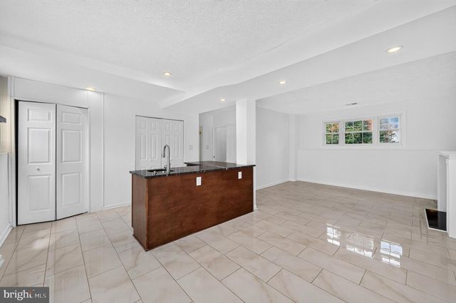 13296 HOLLINGER AVE, Fairfax, VA 22033