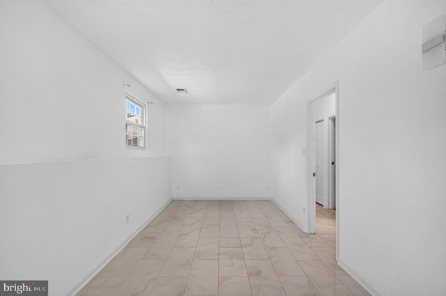13296 HOLLINGER AVE, Fairfax, VA 22033