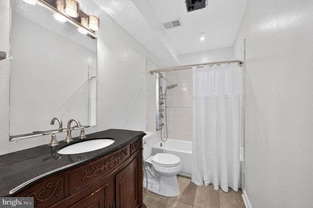 13296 HOLLINGER AVE, Fairfax, VA 22033