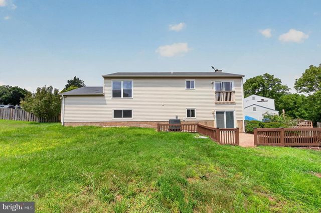 13296 HOLLINGER AVE, Fairfax, VA 22033