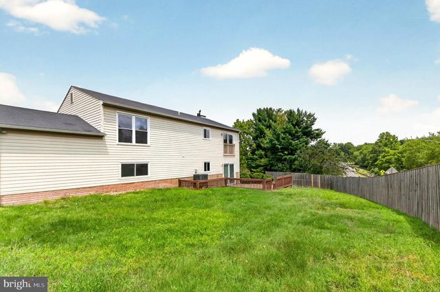 13296 HOLLINGER AVE, Fairfax, VA 22033