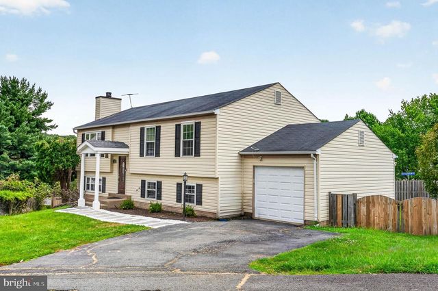 13296 HOLLINGER AVE, Fairfax, VA 22033