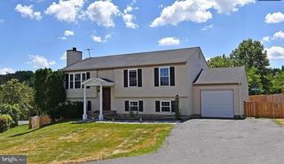 13296 HOLLINGER AVE, Fairfax, VA 22033