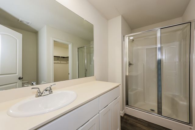 127 Holiday Drive, Gun Barrel City, TX 75156