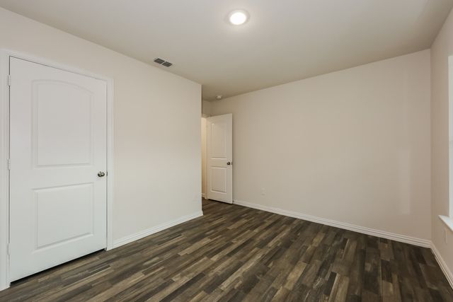 127 Holiday Drive, Gun Barrel City, TX 75156