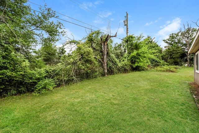 127 Holiday Drive, Gun Barrel City, TX 75156