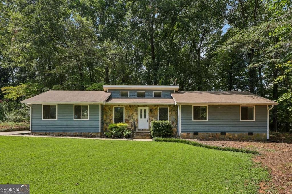 106 Hilltop Circle, Stockbridge, GA 30281