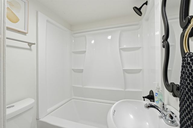 222 E Hoffman Ave, Spokane, WA 99207