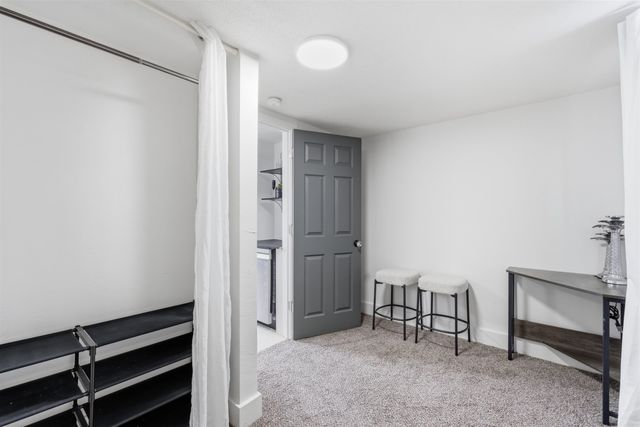 222 E Hoffman Ave, Spokane, WA 99207