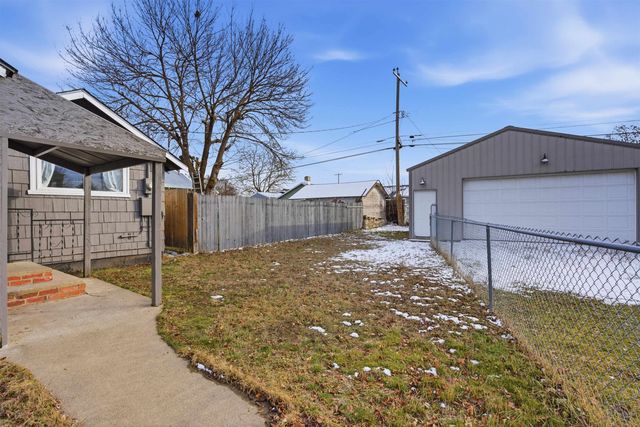 222 E Hoffman Ave, Spokane, WA 99207