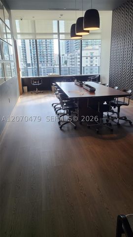 45 SW 9th St 1503, Miami, FL 33130