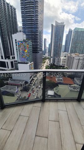 45 SW 9th St 1503, Miami, FL 33130
