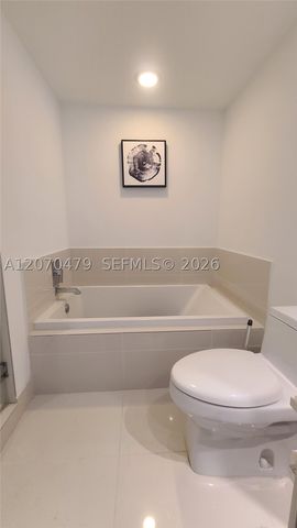 45 SW 9th St 1503, Miami, FL 33130