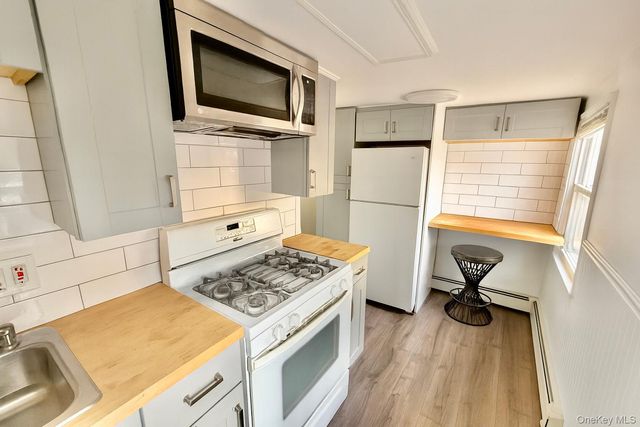 38 E Hamilton Avenue, Massapequa, NY 11758