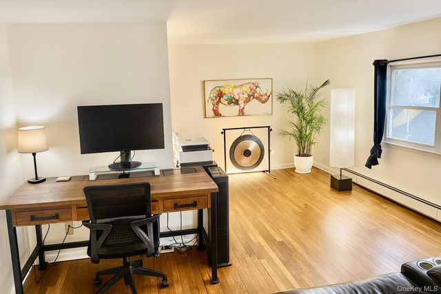 38 E Hamilton Avenue, Massapequa, NY 11758