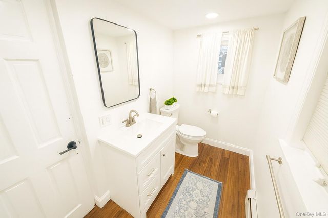 38 E Hamilton Avenue, Massapequa, NY 11758