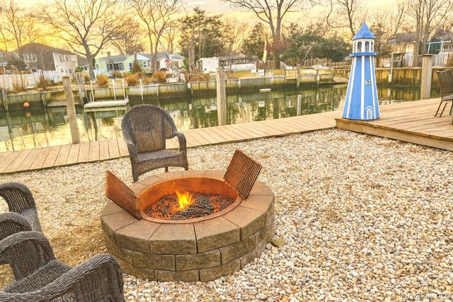 38 E Hamilton Avenue, Massapequa, NY 11758