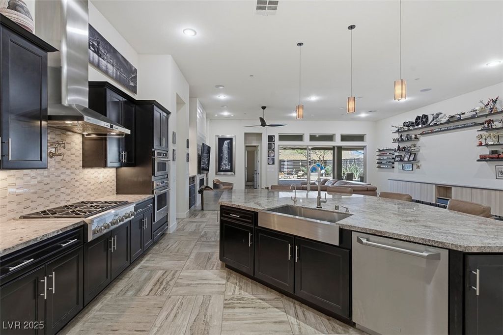 1211 Lake Heights Court, Henderson, NV 89002