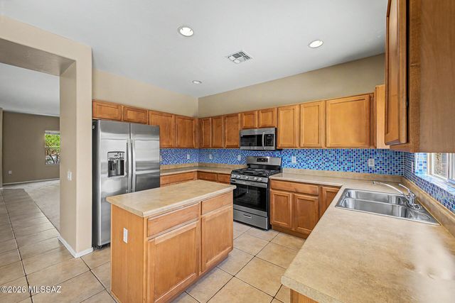 885 W Calle Muro Fuerte, Sahuarita, AZ 85629