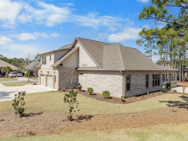 2401 Red Birch Trail NE, Leland, NC 28451