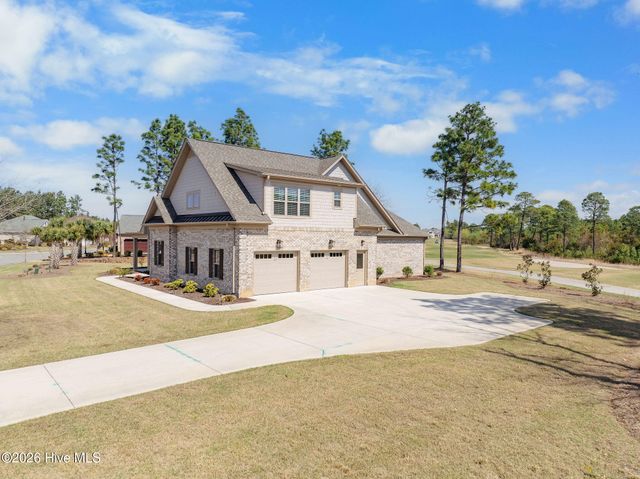 2401 Red Birch Trail NE, Leland, NC 28451