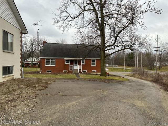 6396 Gale Road, Atlas, MI 48411