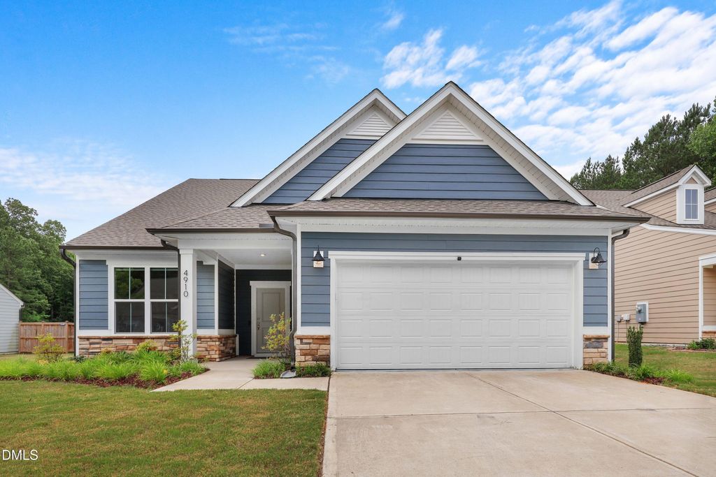 4910 Moosehead Way, Fuquay Varina, NC 27526