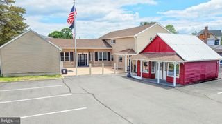 121 MAIN ST, Southampton, NJ 08088