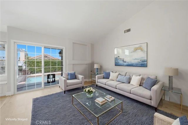 1367 Pajero, Corona, CA 92882