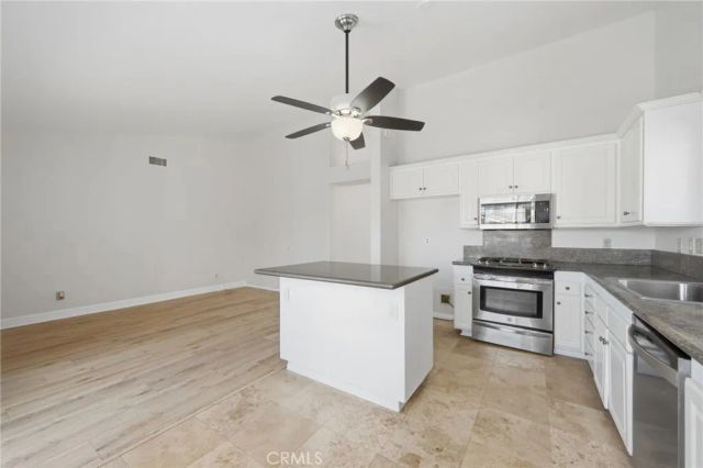 1367 Pajero, Corona, CA 92882