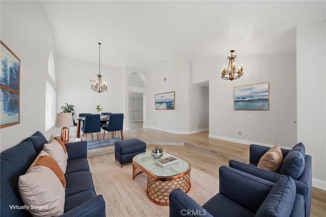 1367 Pajero, Corona, CA 92882