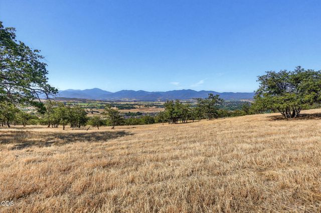 Aerial Heights Drive 154459-1, Medford, OR 97504
