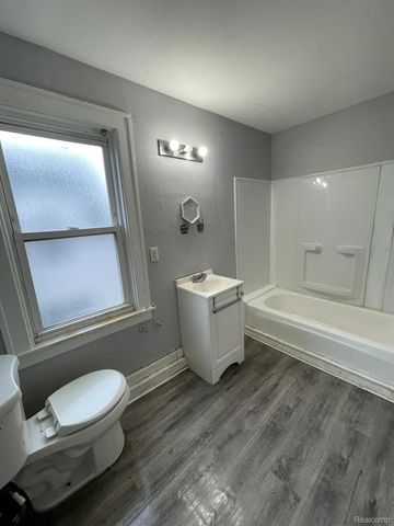 14200 Whitcomb Street, Detroit, MI 48227