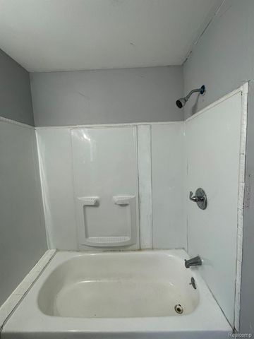 14200 Whitcomb Street, Detroit, MI 48227