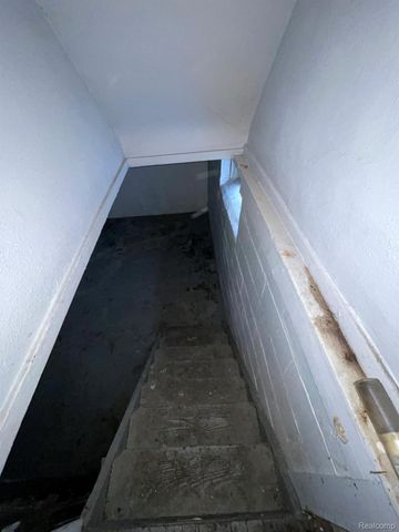 14200 Whitcomb Street, Detroit, MI 48227