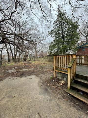 14200 Whitcomb Street, Detroit, MI 48227