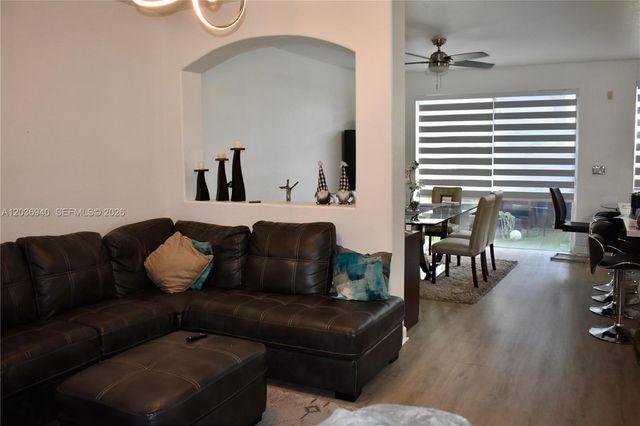 10814 NW 81st Ln, Doral, FL 33178