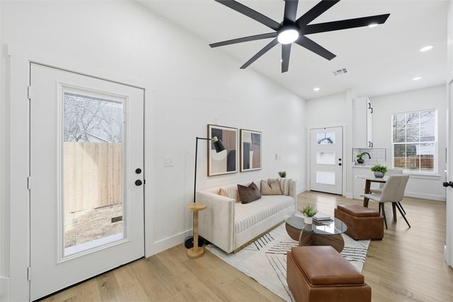 1925 S 20th Street, Waco, TX 76706