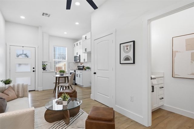 1925 S 20th Street, Waco, TX 76706