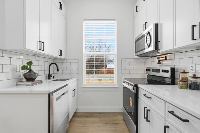 1925 S 20th Street, Waco, TX 76706