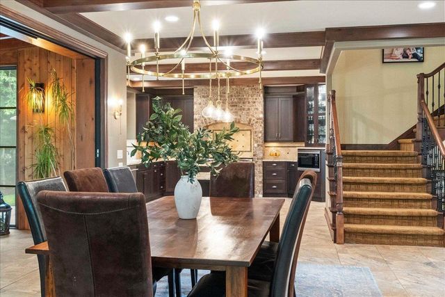 2203 Scoil Court, Waunakee, WI 53597