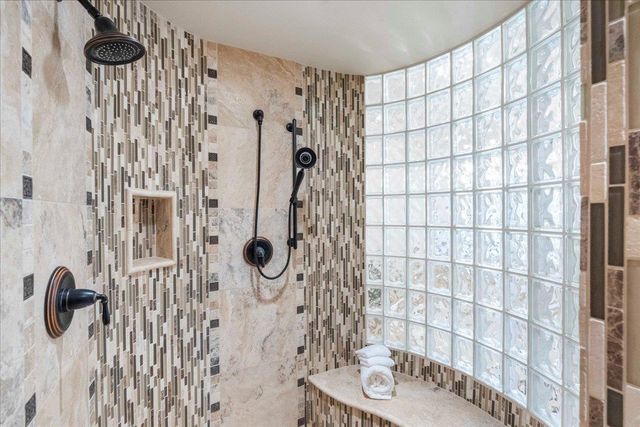 2203 Scoil Court, Waunakee, WI 53597